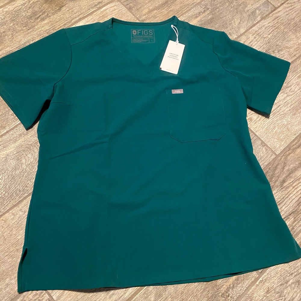 NEW FIGS HUNTER GREEN TOP